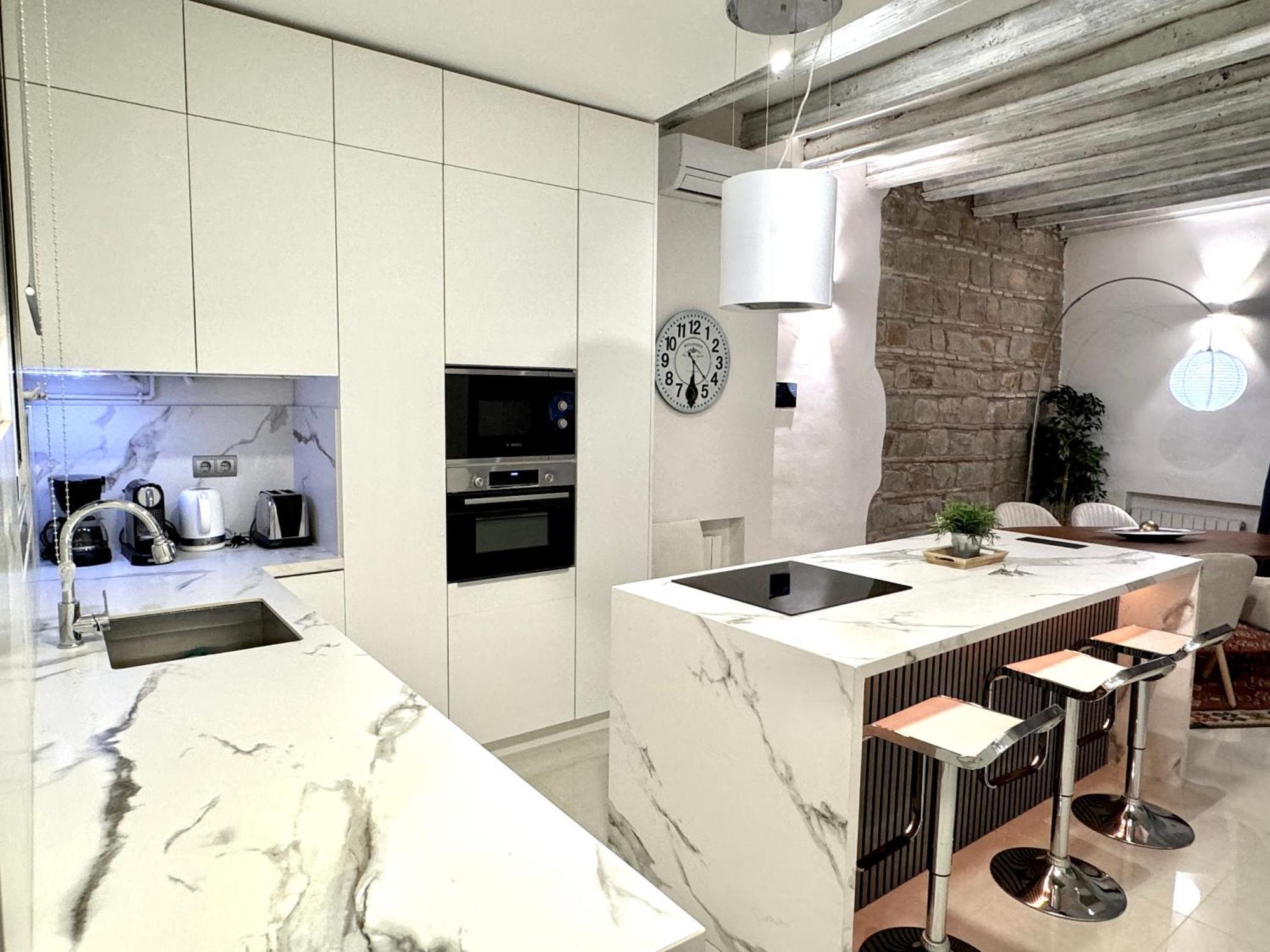Apartament Colon Bcn 130 Mts 3 Dormitorios Port Vell Barcelona Eksteriør billede