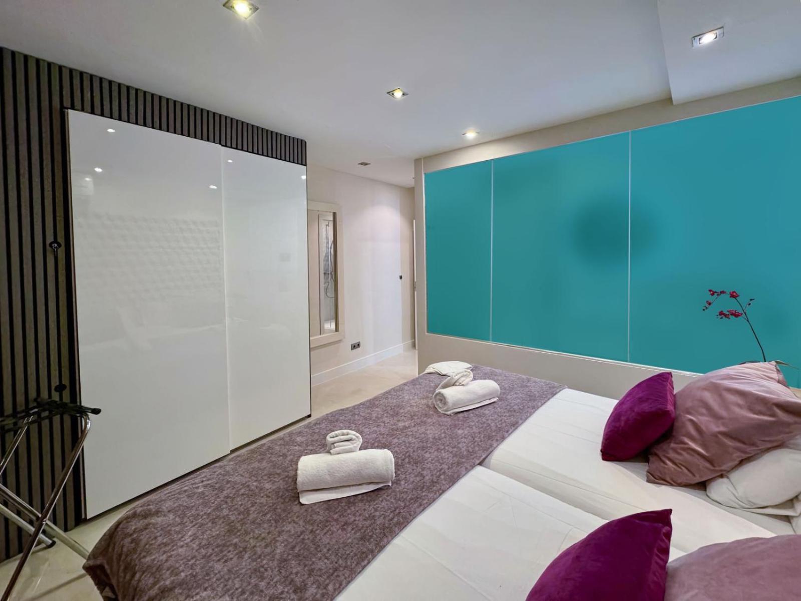 Apartament Colon Bcn 130 Mts 3 Dormitorios Port Vell Barcelona Eksteriør billede